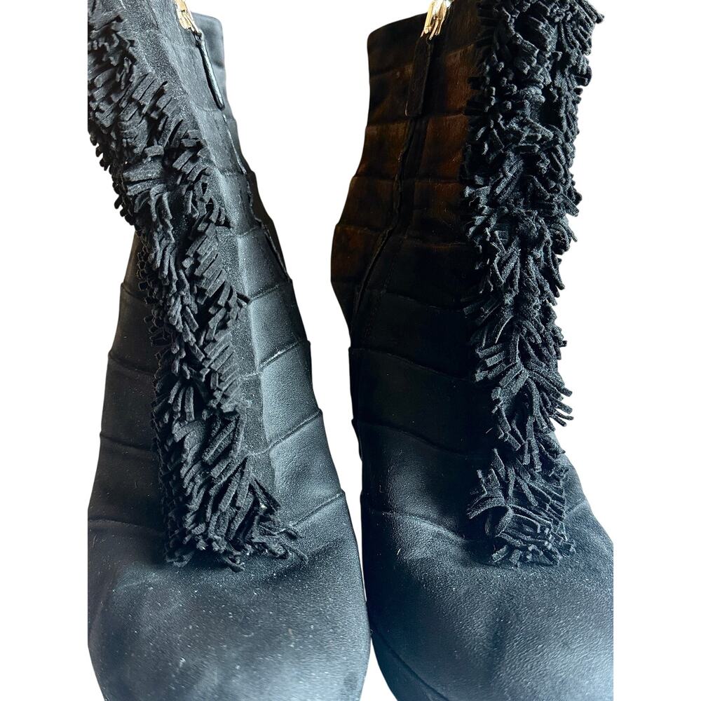 Gucci Women's Black Suede Fringe Trim Accent Lace-Up Boots - Picture 5 of 6